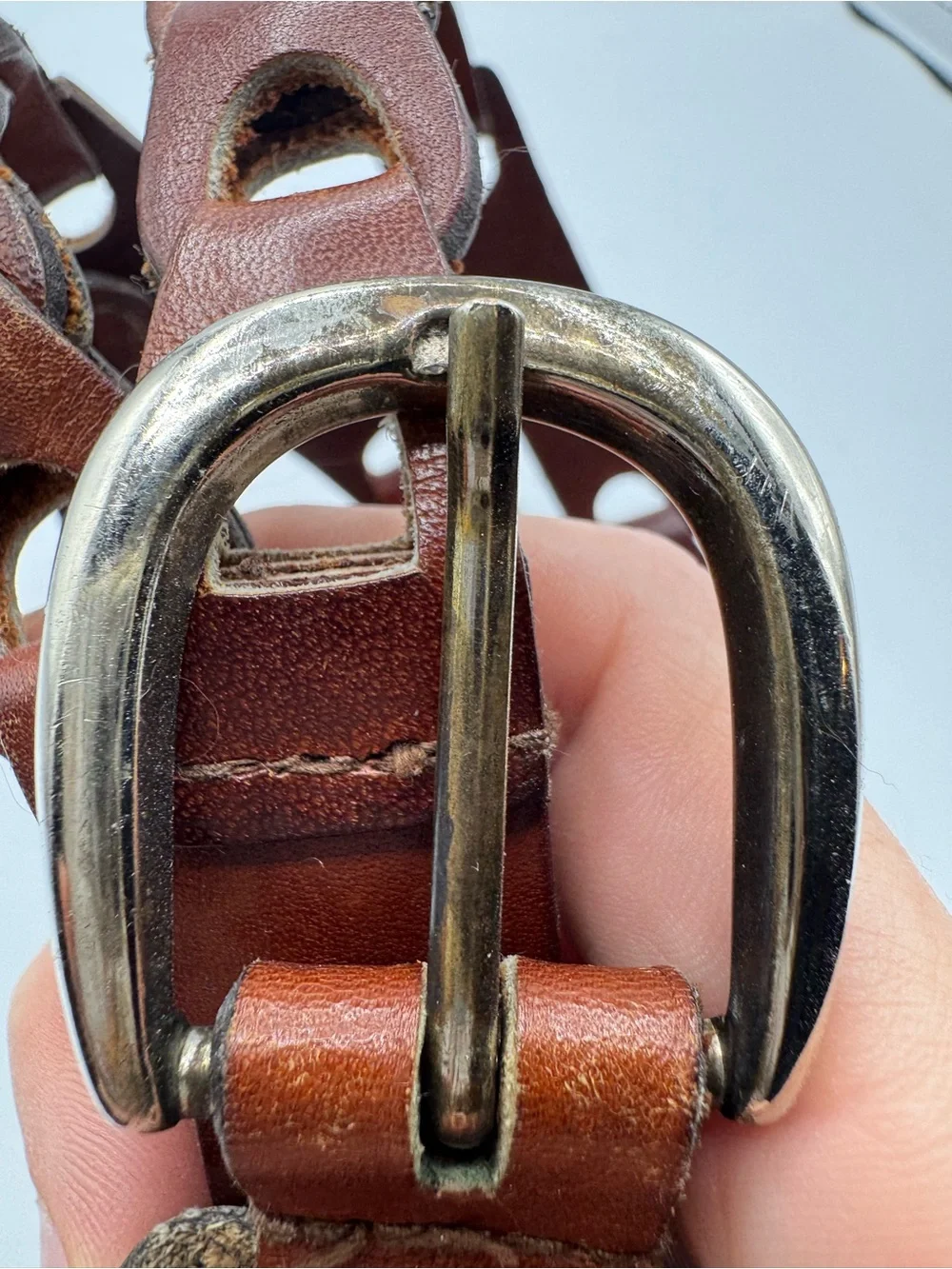 Vintage Brown Leather Made in Uruguay Latch and Loop Buckle Belt READ FOR SIZE